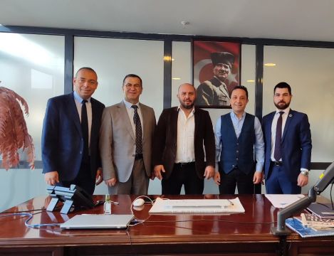 İzfaş Genel Müdür Yrd. Hemşehrimiz sn. Hüseyin Koca' yı hayırlı olsun ziyaretinde bulunduk..